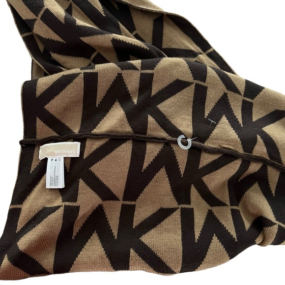 NWOT Michael Kors Tan and Black Signature Infinity Scarf - Picture 2 of 3